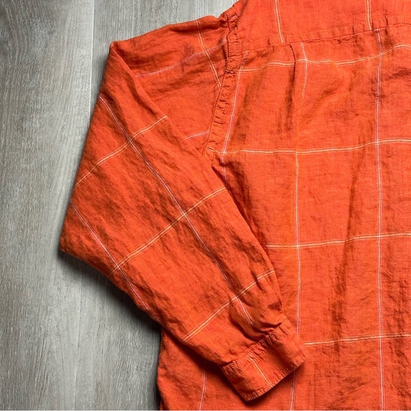 Tommy Bahama Relax Linen Button Down Shirt - Picture 11 of 15